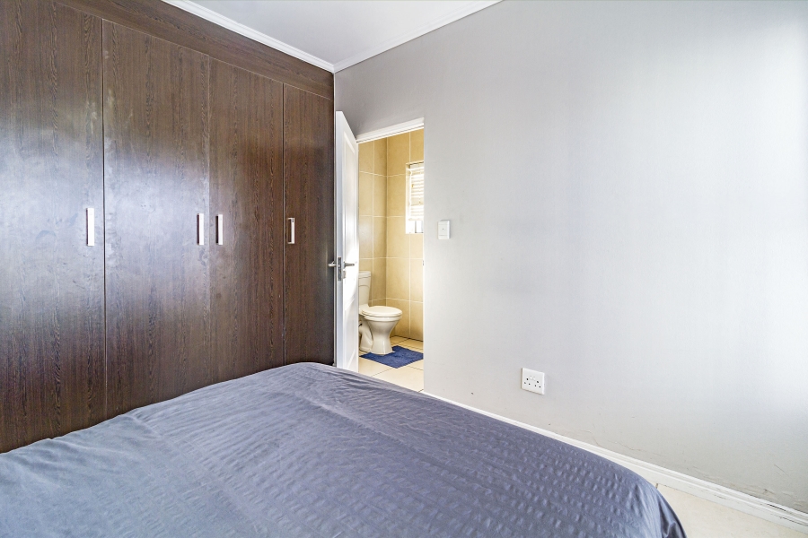 1 Bedroom Property for Sale in De Velde Western Cape